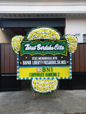 Papan Bunga Duka di Taman Sari